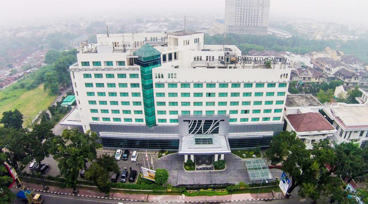 Emerald Garden International Hotel Medan Eksteriør billede