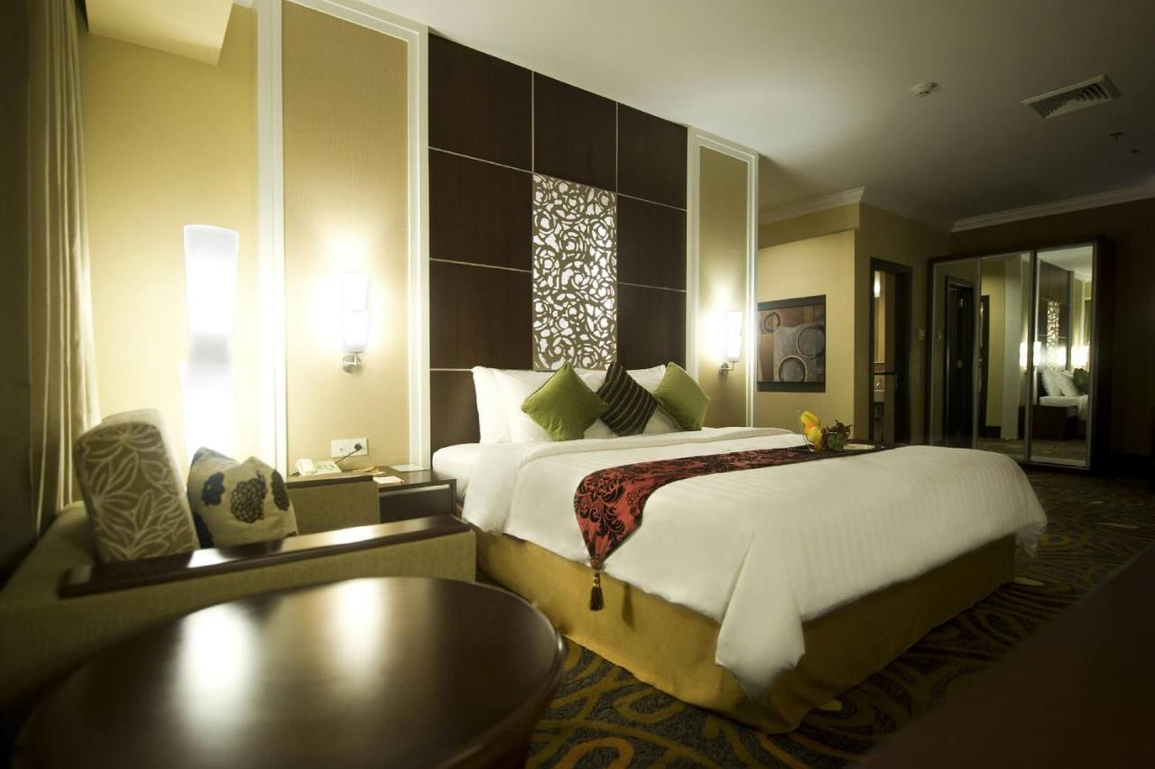 Emerald Garden International Hotel Medan Eksteriør billede
