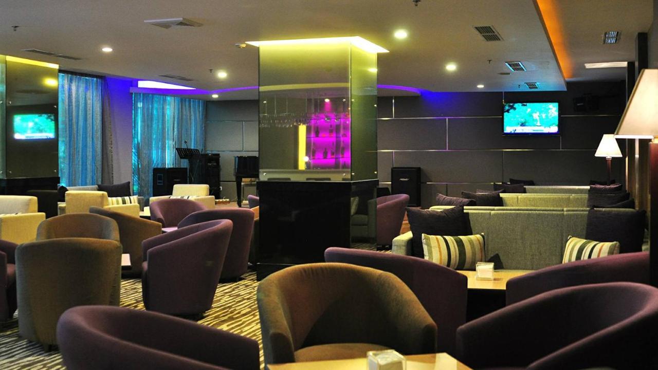 Emerald Garden International Hotel Medan Eksteriør billede