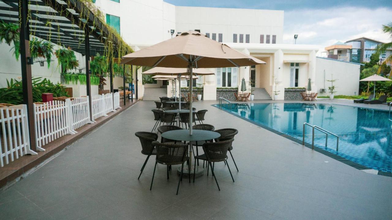 Emerald Garden International Hotel Medan Eksteriør billede