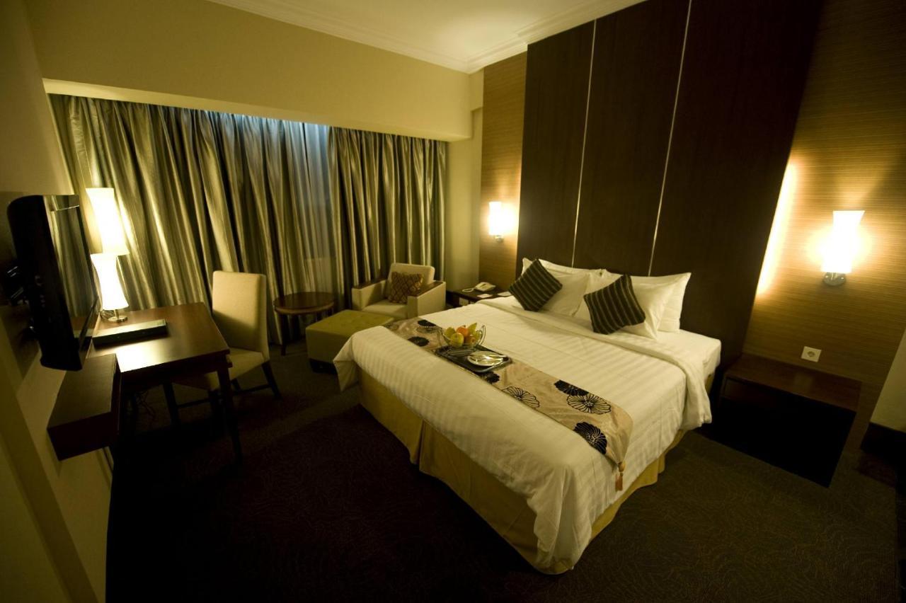 Emerald Garden International Hotel Medan Eksteriør billede