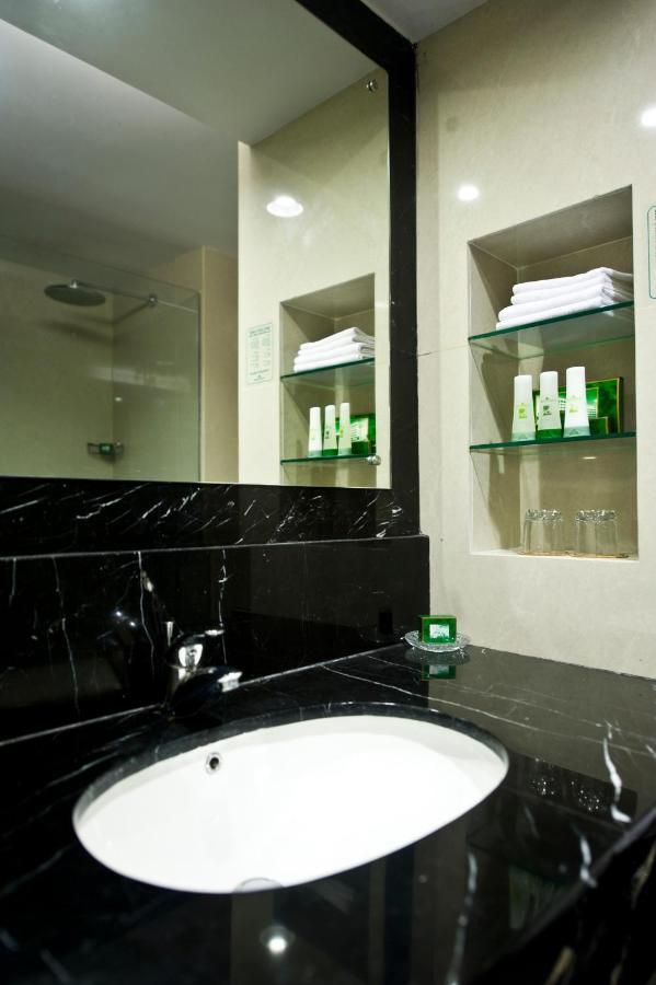 Emerald Garden International Hotel Medan Eksteriør billede