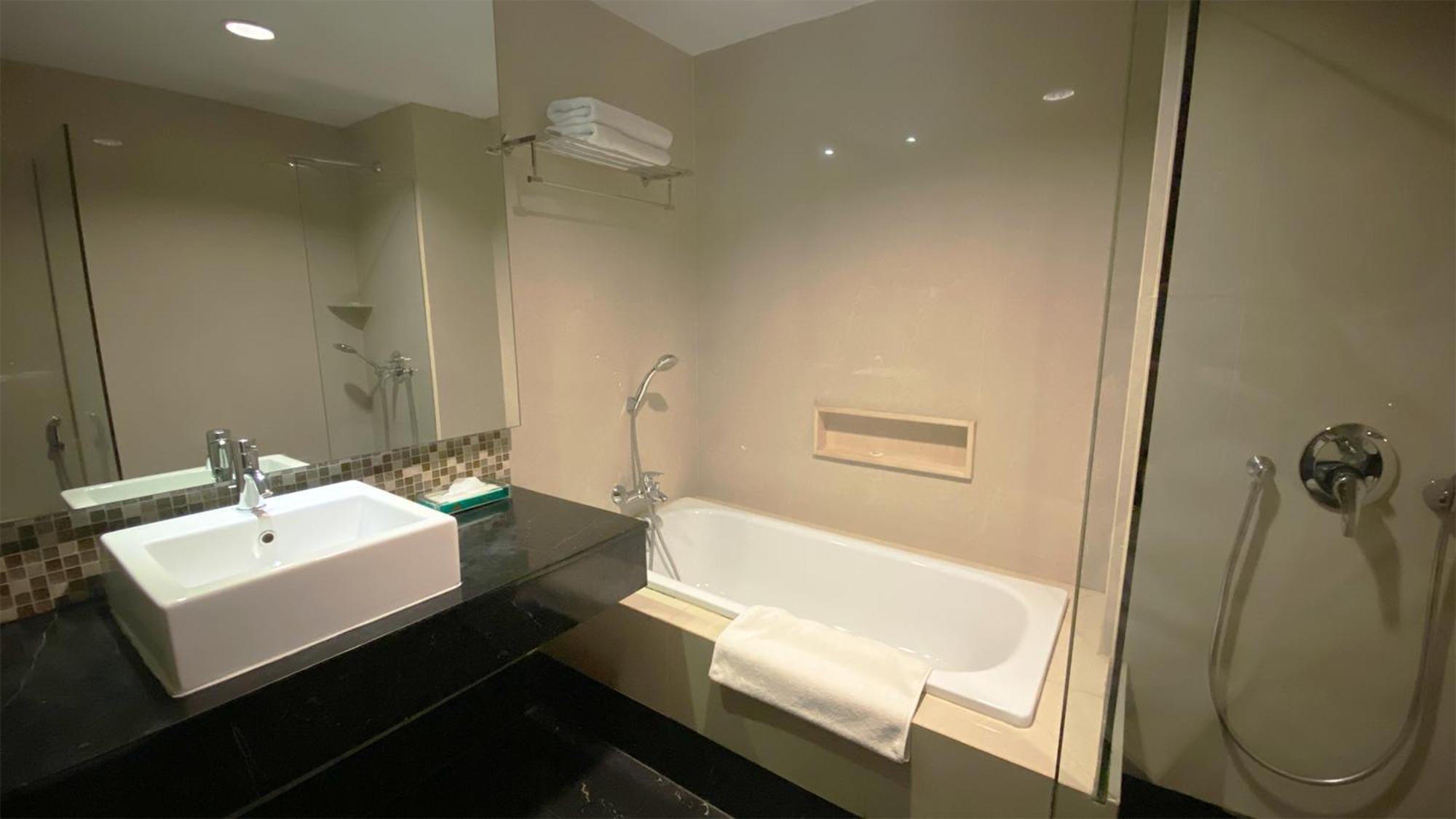 Emerald Garden International Hotel Medan Eksteriør billede