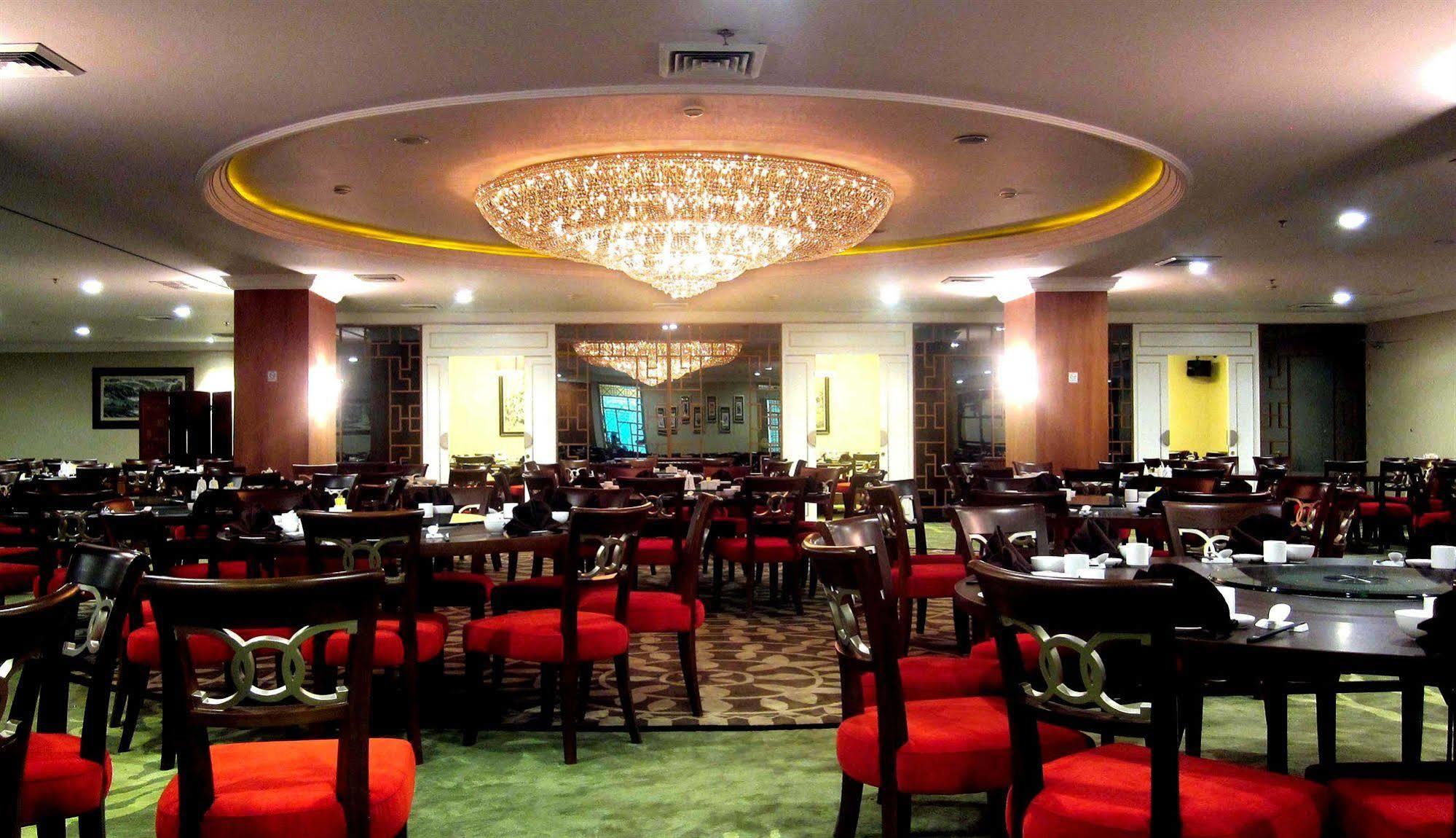 Emerald Garden International Hotel Medan Eksteriør billede